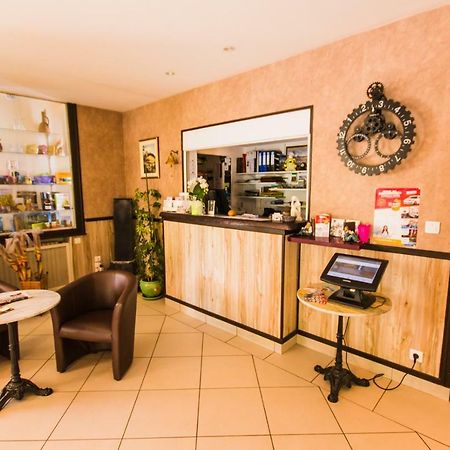 Les Messageries Hotell Saint-Flour  Exteriör bild