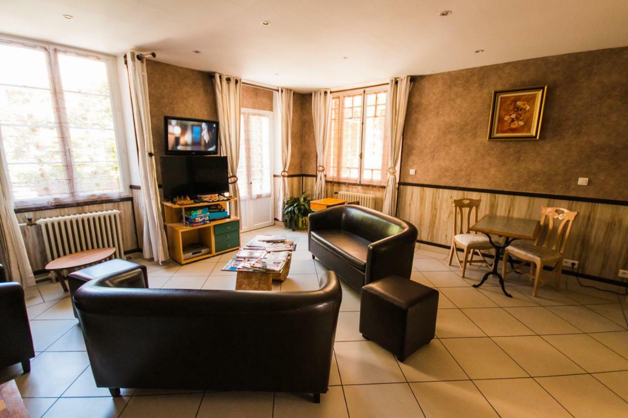 Les Messageries Hotell Saint-Flour  Exteriör bild