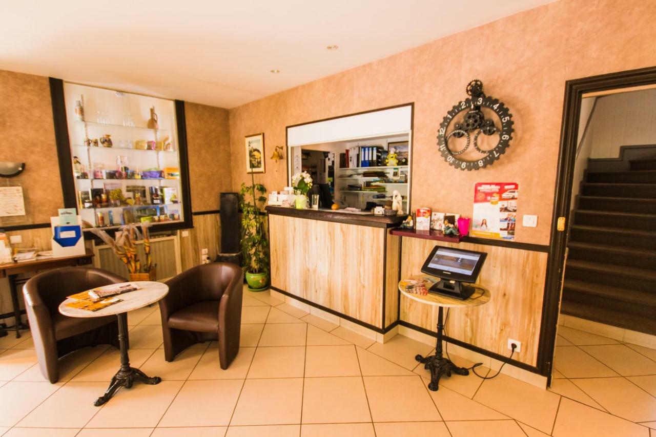 Les Messageries Hotell Saint-Flour  Exteriör bild