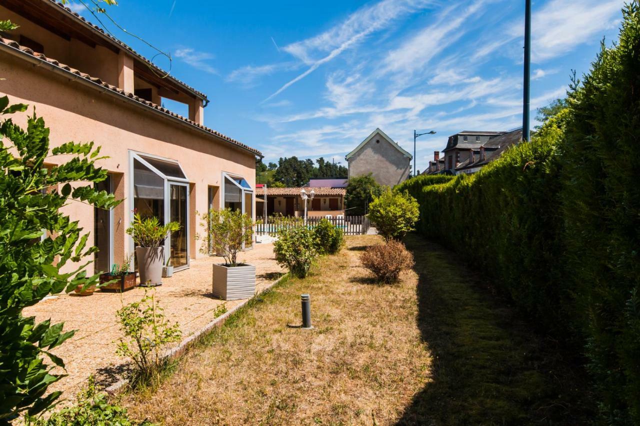Les Messageries Hotell Saint-Flour  Exteriör bild