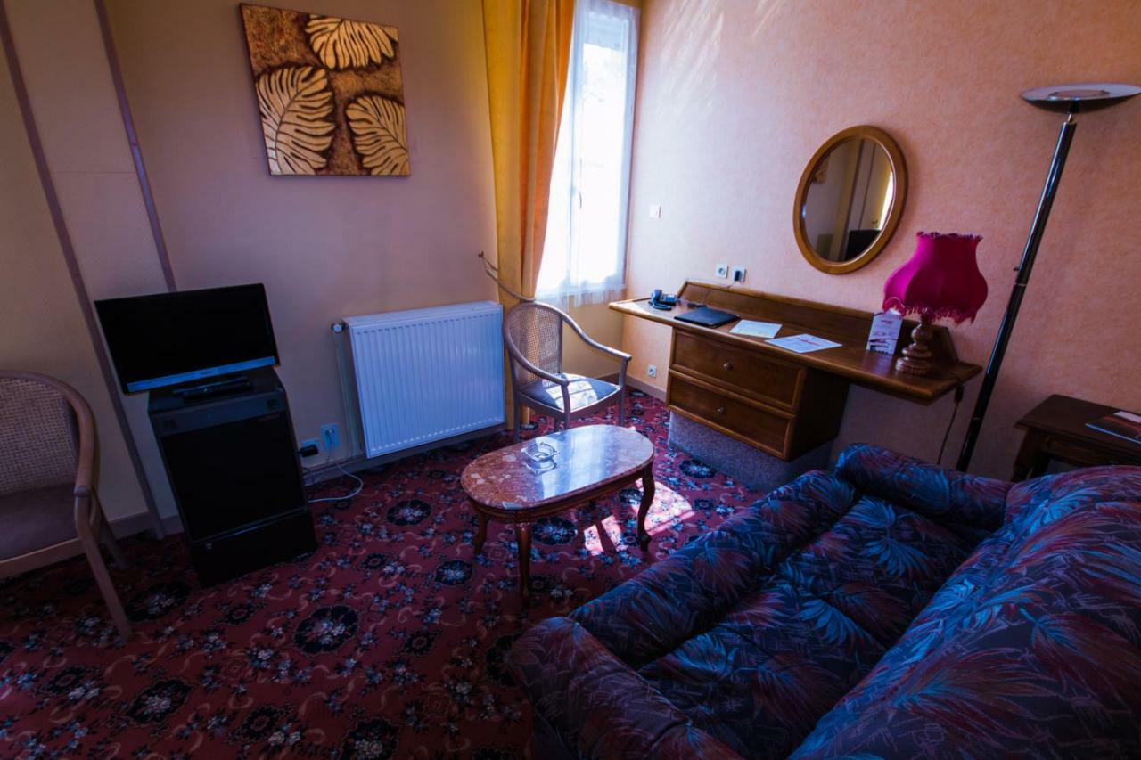 Les Messageries Hotell Saint-Flour  Exteriör bild